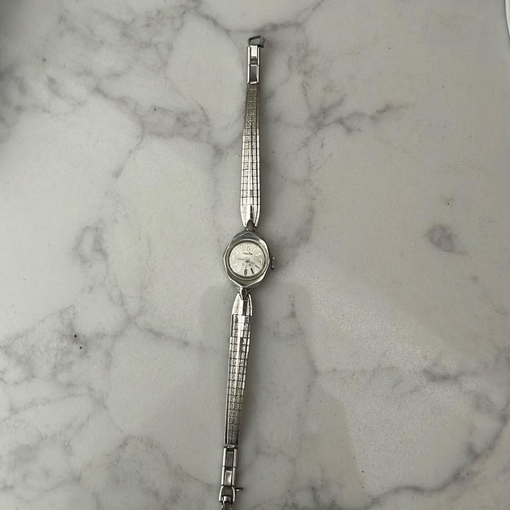 ELGIN ladies VINTAGE WATCH